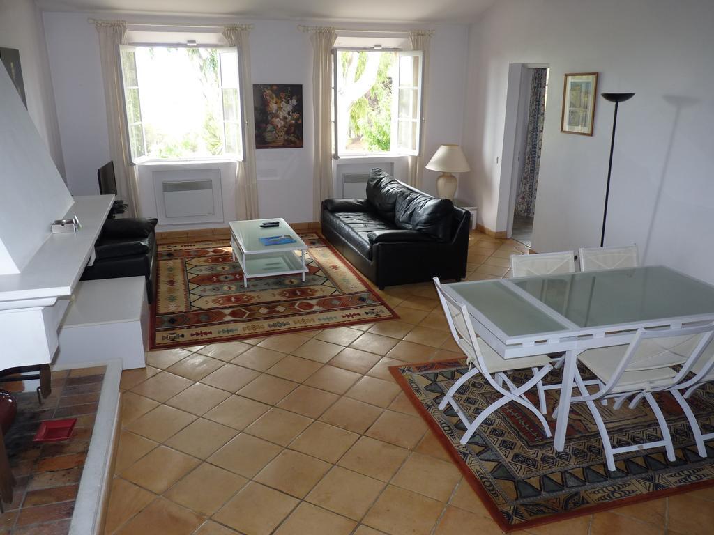 Residence Les Sellettes Saint-Tropez Oda fotoğraf